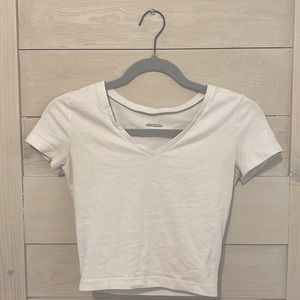 Wild Fable V neck cropped T